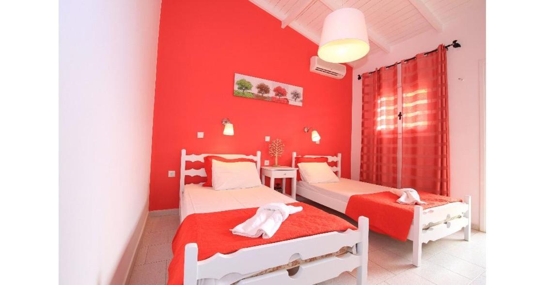 Athina Apartments Stoúpa Buitenkant foto