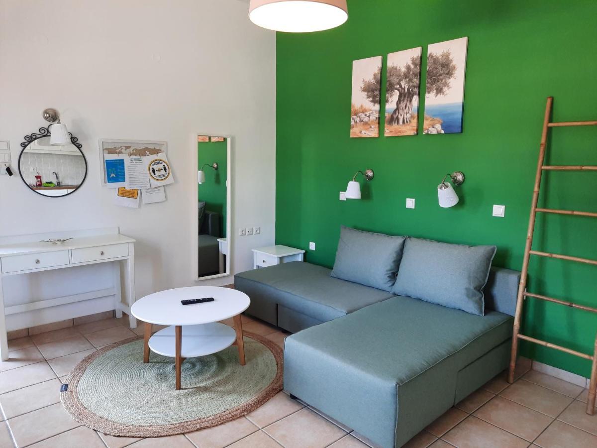 Athina Apartments Stoúpa Buitenkant foto