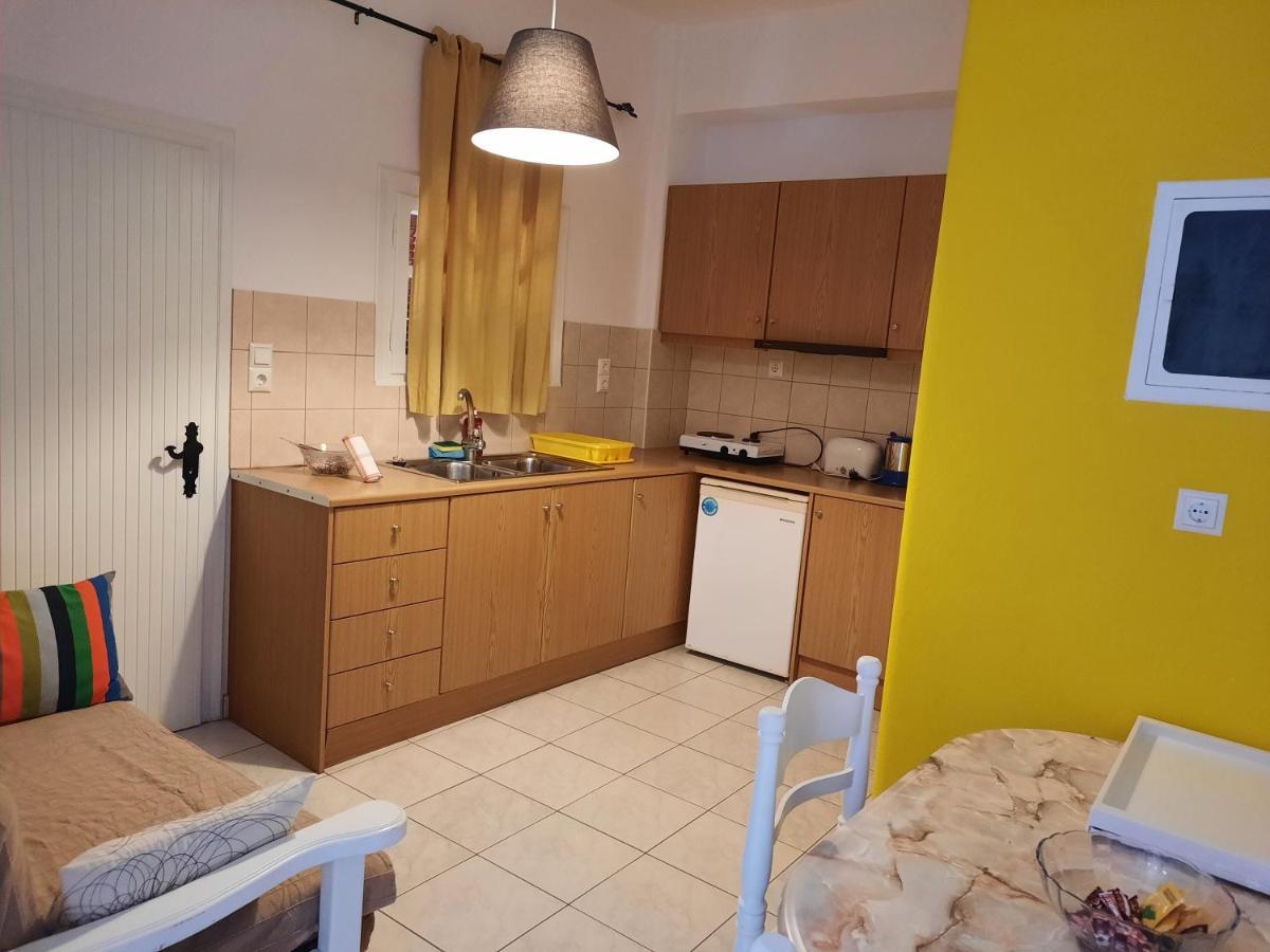 Athina Apartments Stoúpa Buitenkant foto