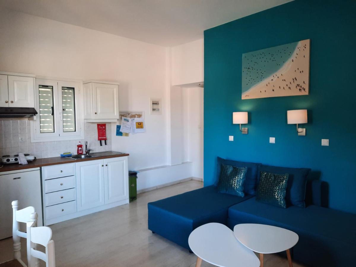 Athina Apartments Stoúpa Buitenkant foto